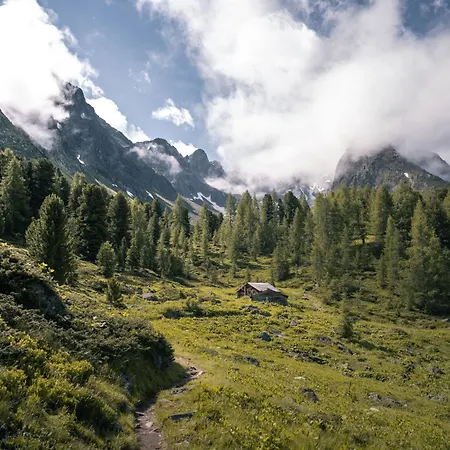 Simon-2 By Interhome *